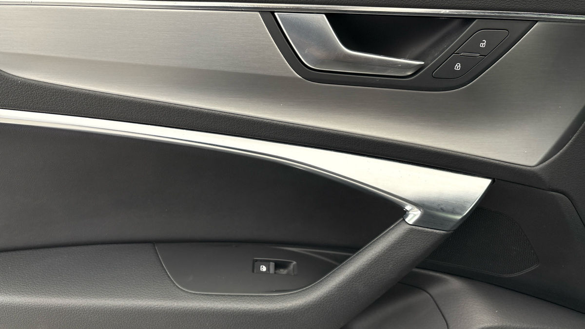 Audi A6 Saloon Image 19