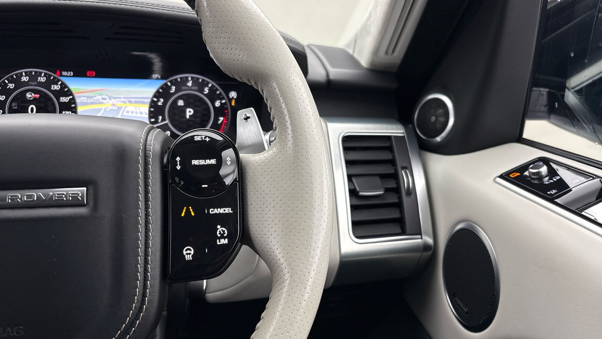 Land Rover Range Rover Sport Image 14