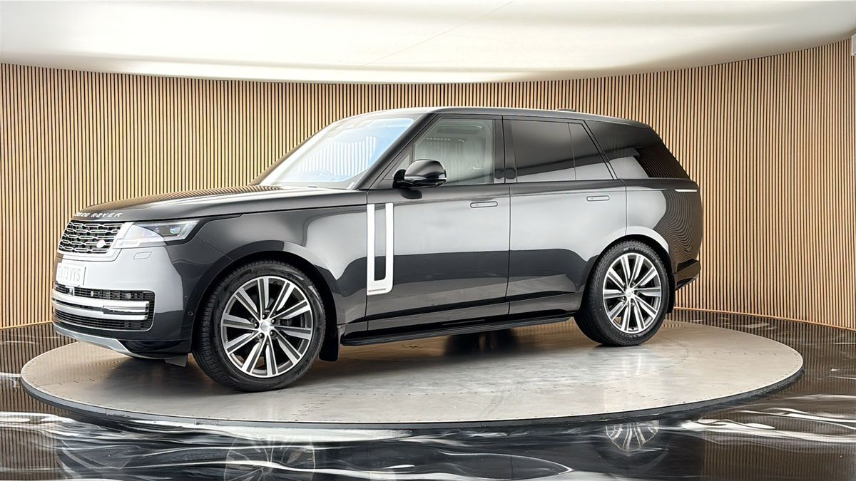 More views of Land Rover Range Rover