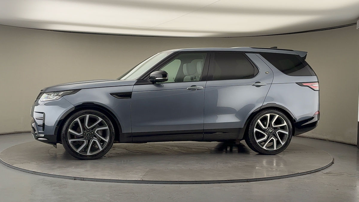 More views of Land Rover Discovery