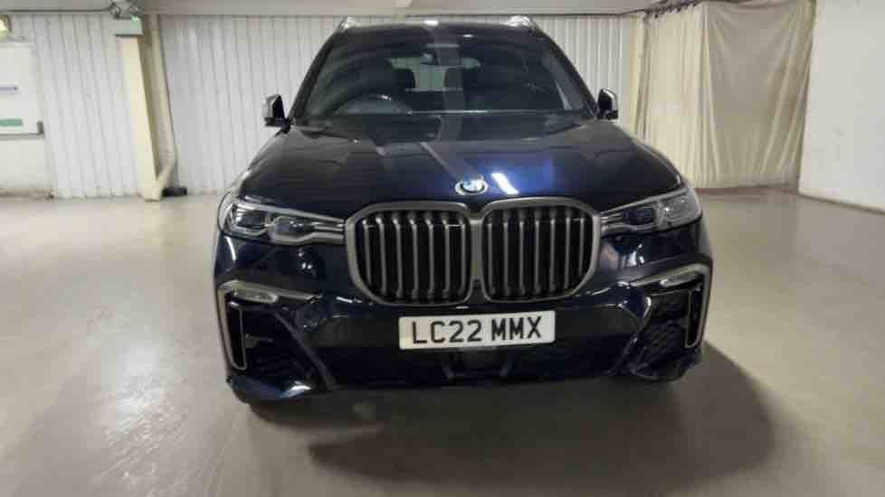 More views of BMW X7