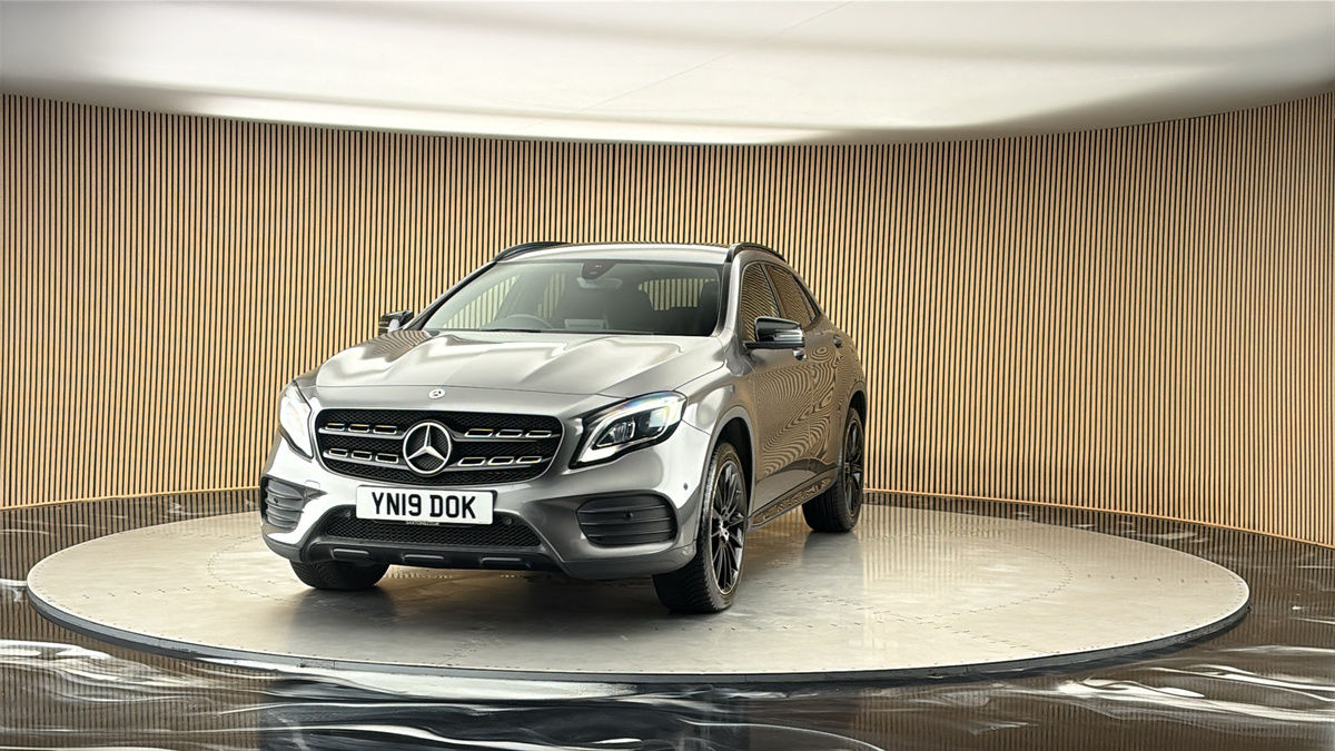 More views of Mercedes-Benz GLA