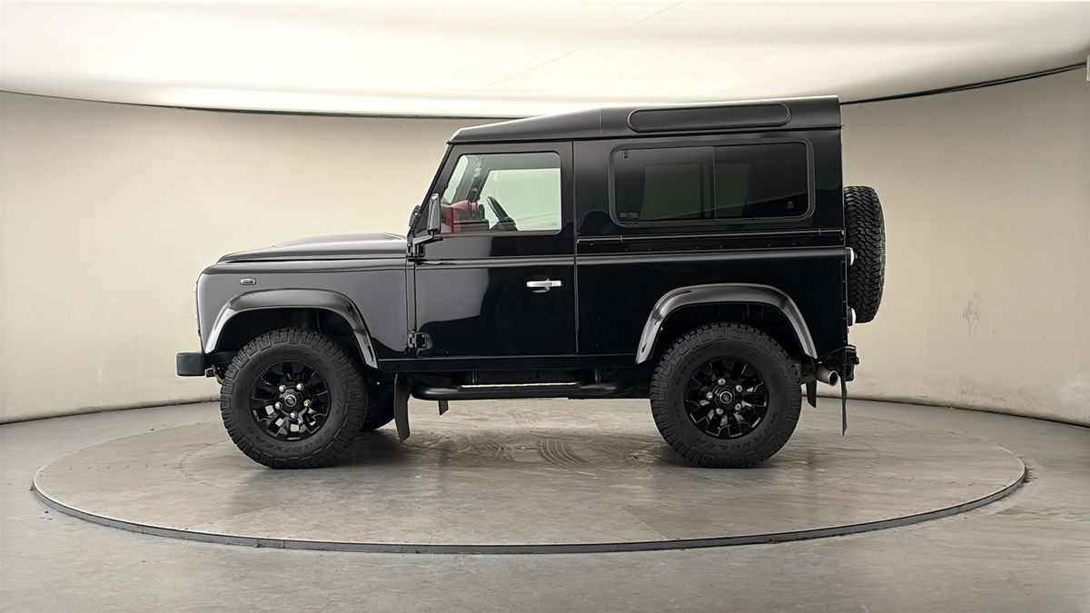 More views of Land Rover Defender 90