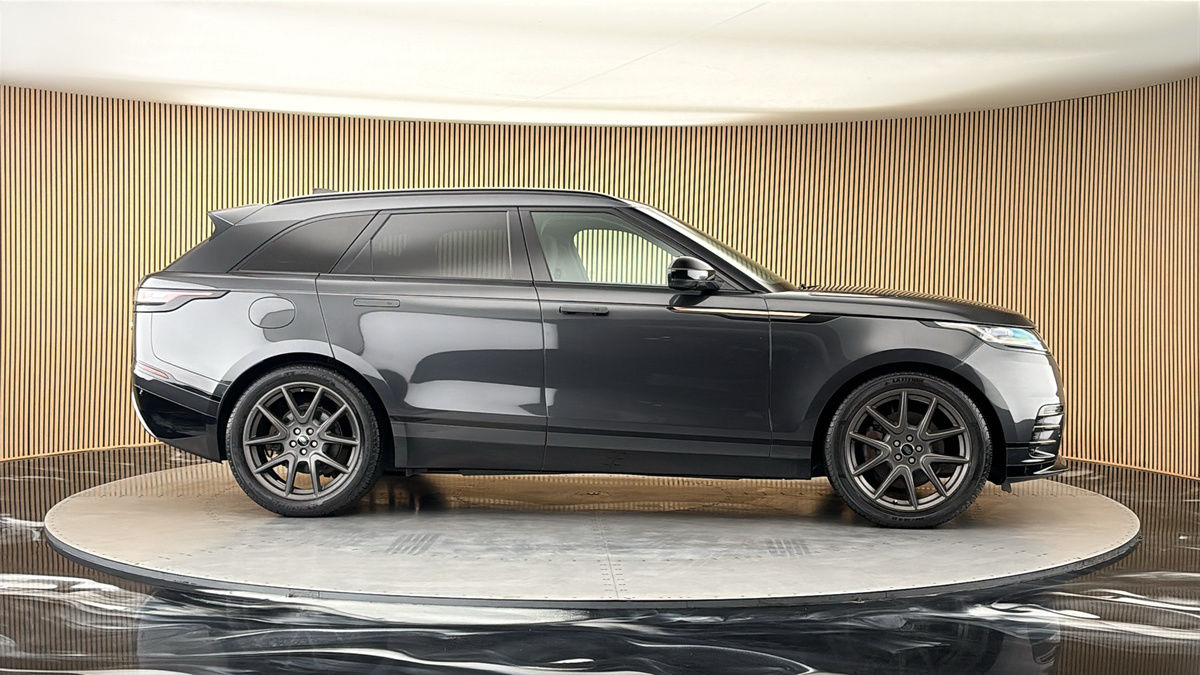 More views of Land Rover Range Rover Velar