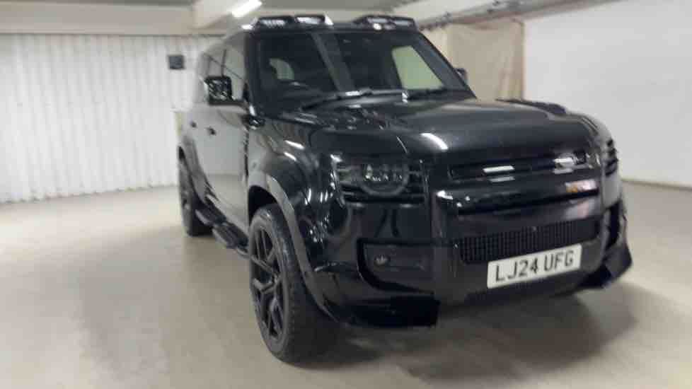 More views of Land Rover Defender 110