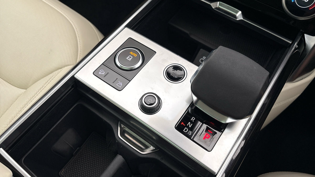 Land Rover Range Rover Image 25
