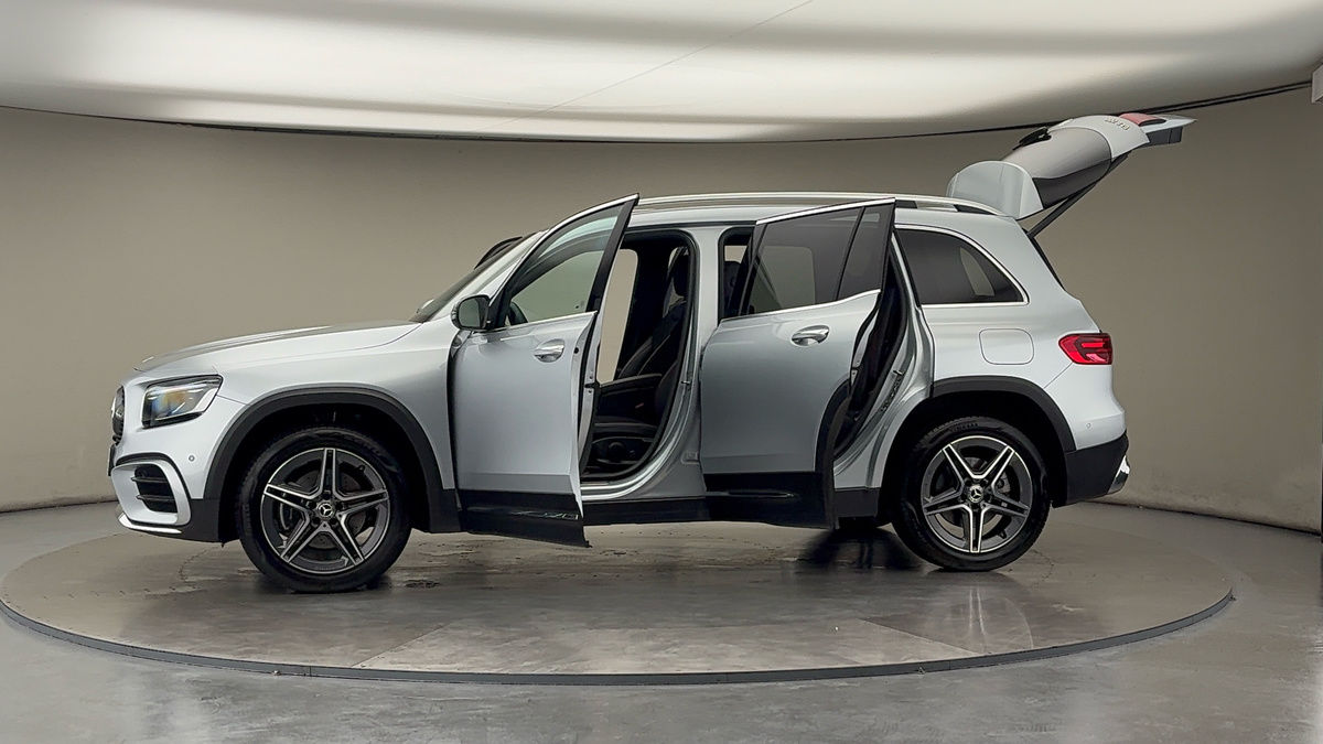 More views of Mercedes-Benz GLB