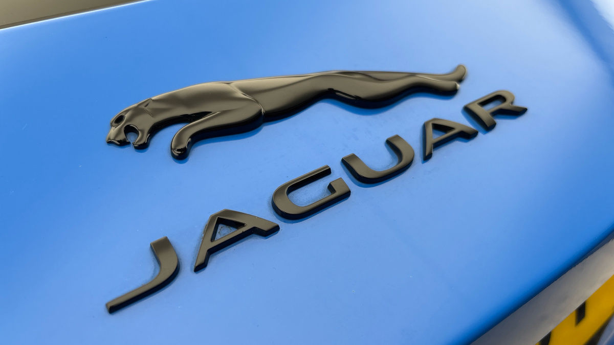 Jaguar F-Type Image 28
