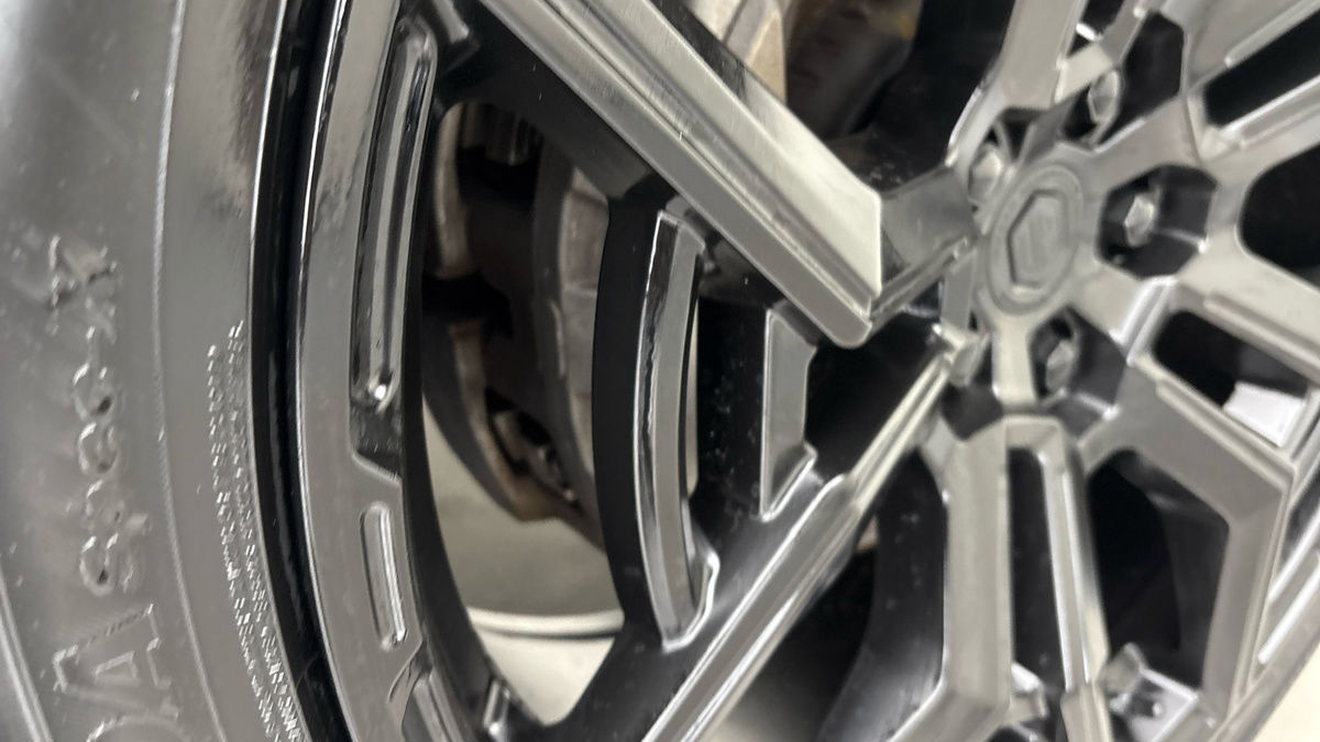 Land Rover Defender 110 Urban Image 27