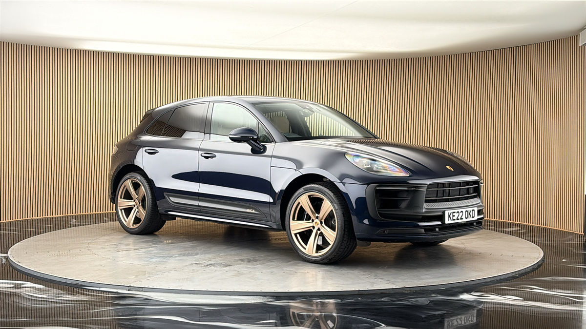 More views of Porsche Macan