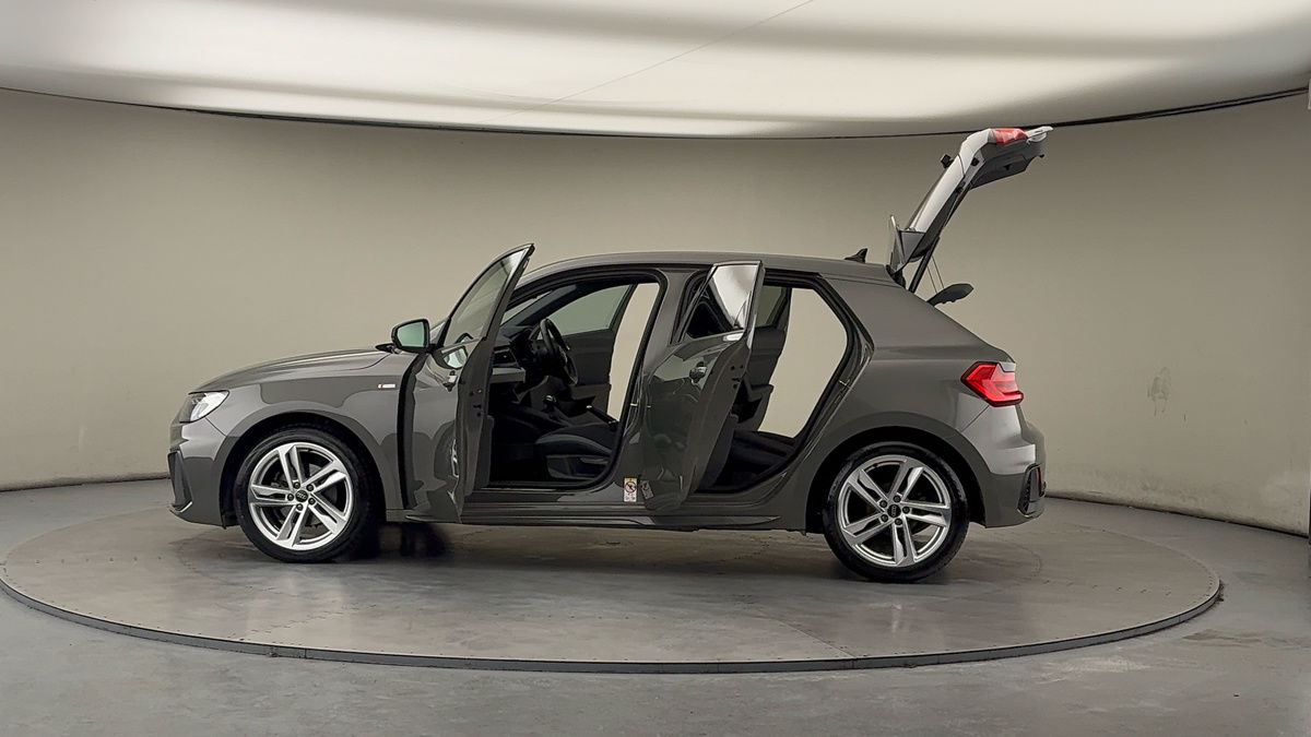 More views of Audi A1