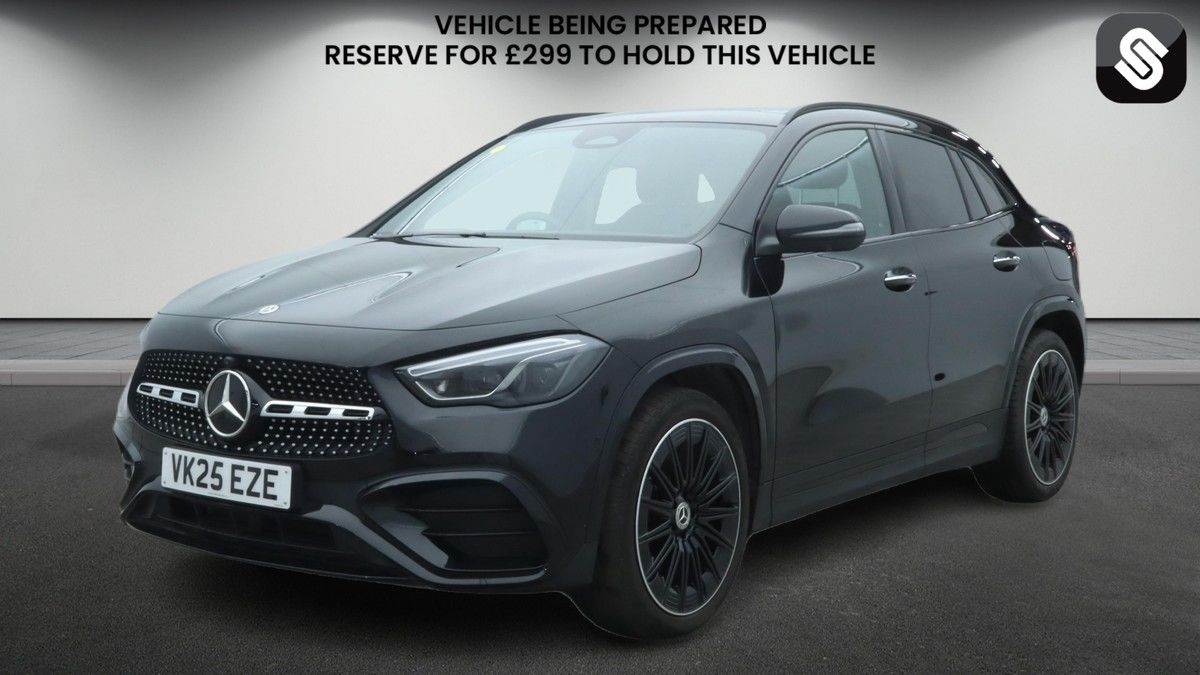 Mercedes-Benz GLA Image 2