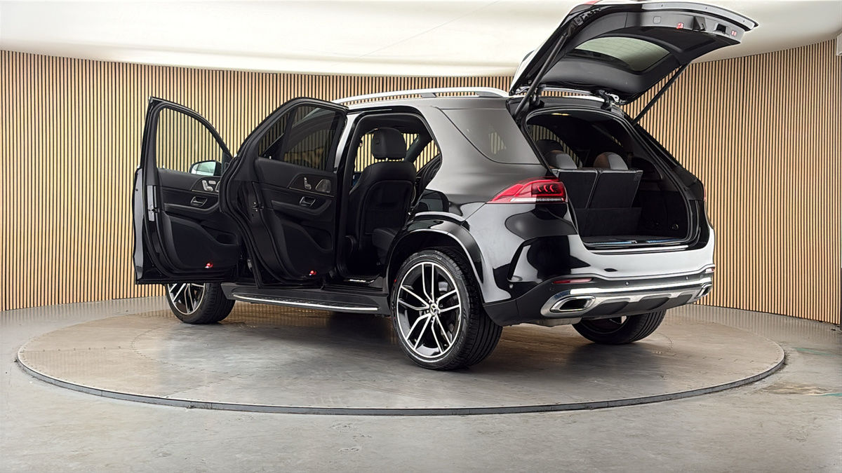 More views of Mercedes-Benz GLE