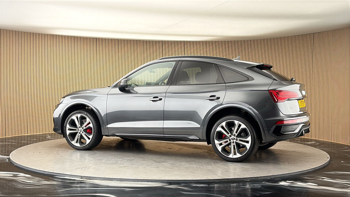 More views of Audi Q5