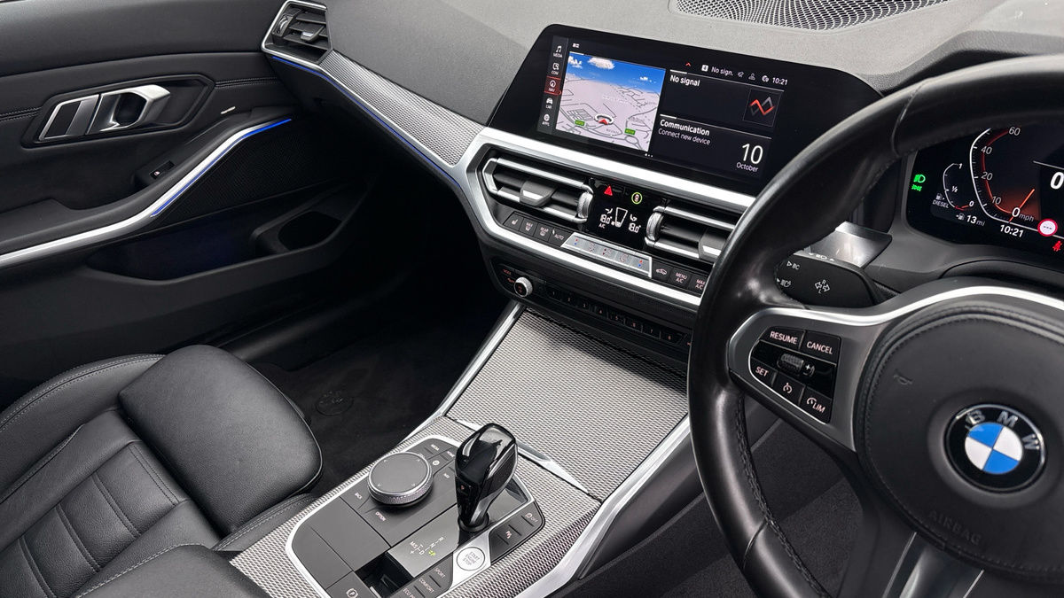 BMW 3 Series Image 18