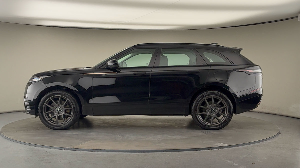 Land Rover Range Rover Velar Image 15