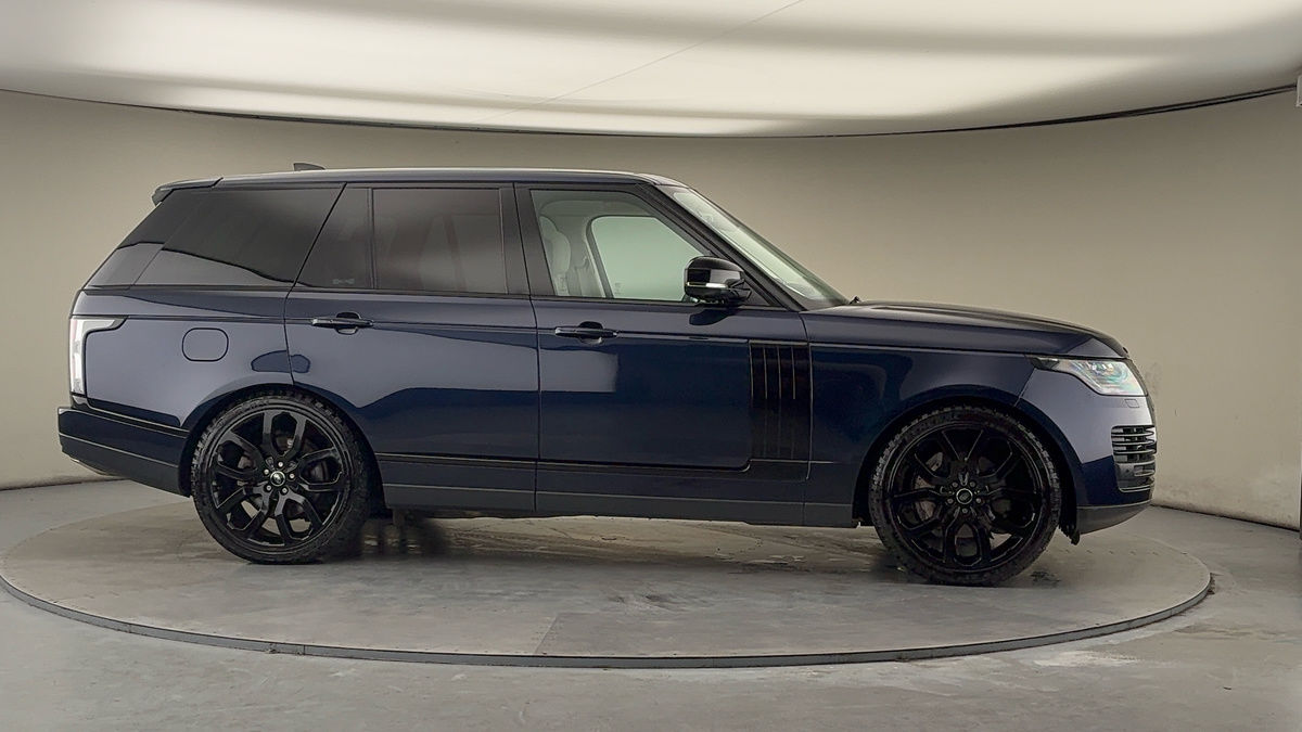 More views of Land Rover Range Rover