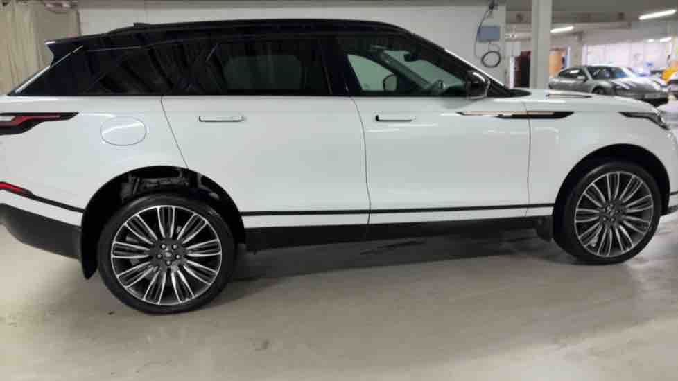 More views of Land Rover Range Rover Velar