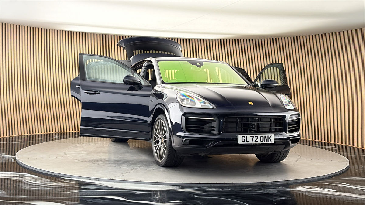 More views of Porsche Cayenne