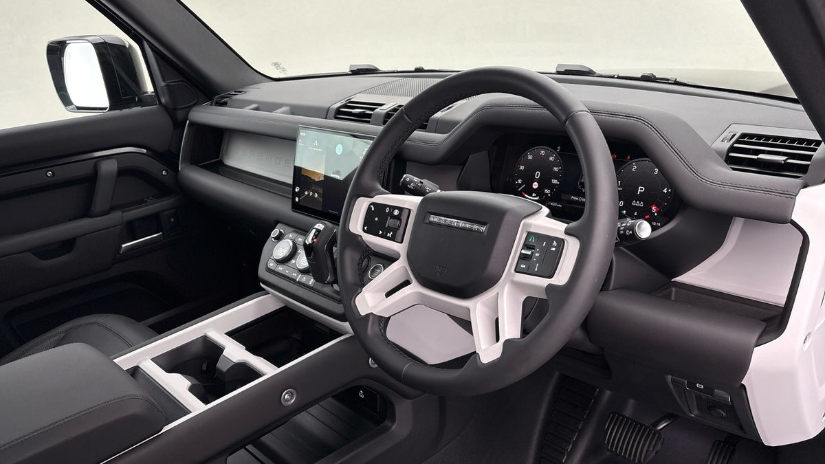 Land Rover Defender 110 Urban Image 5