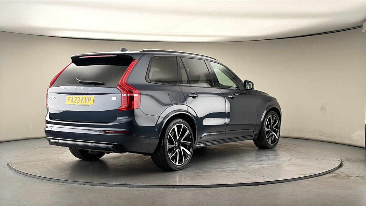 More views of Volvo XC90