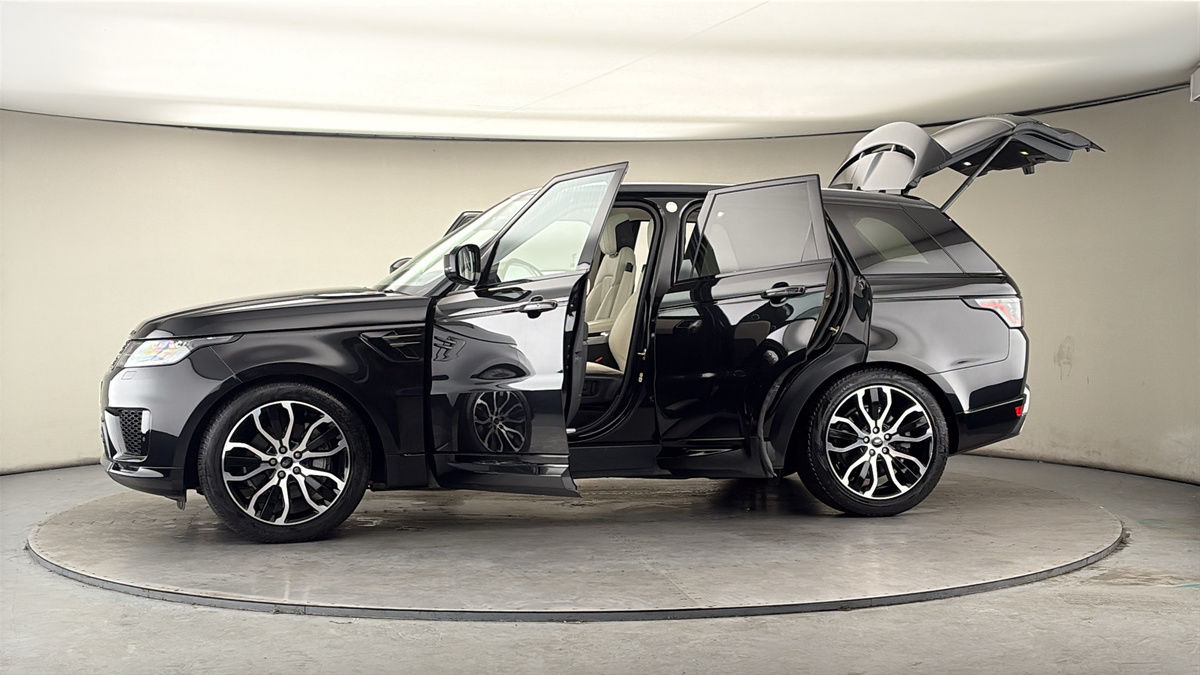 More views of Land Rover Range Rover Sport