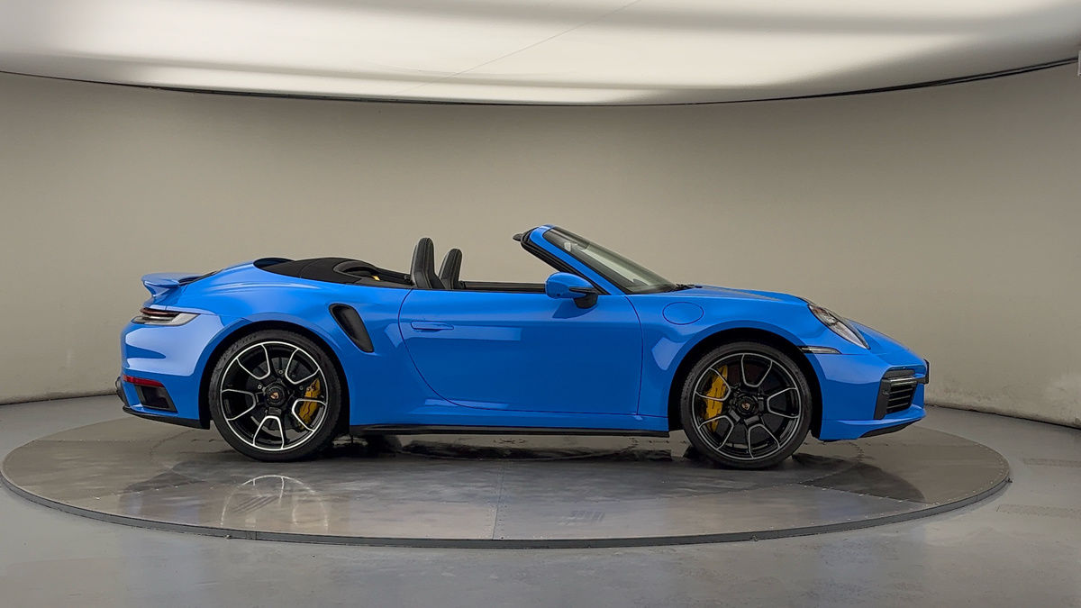 More views of Porsche 911