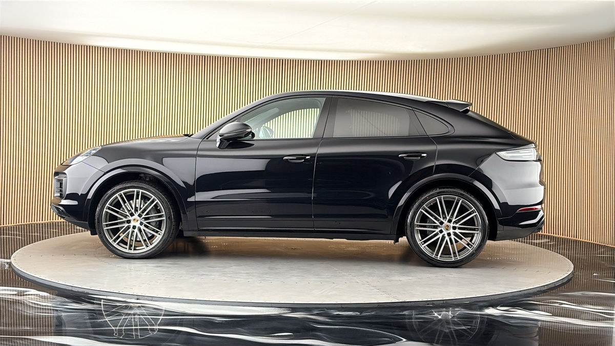 More views of Porsche Cayenne