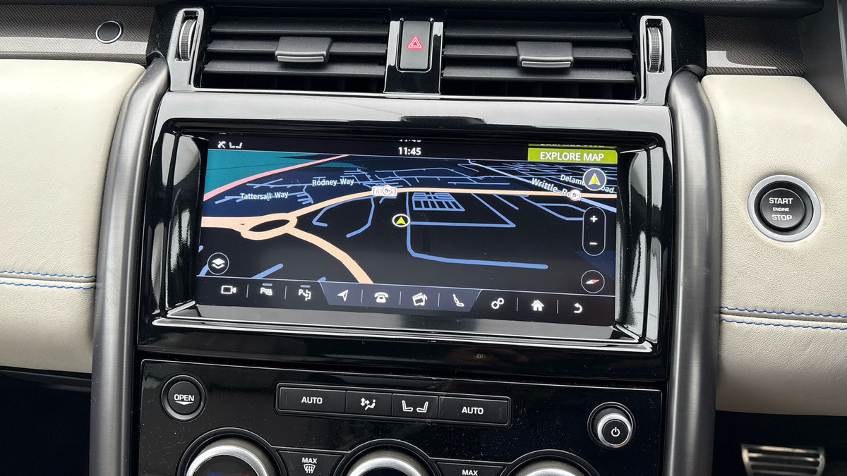 Land Rover Discovery Image 17