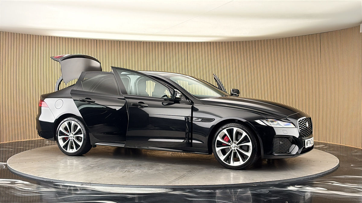 More views of Jaguar XF