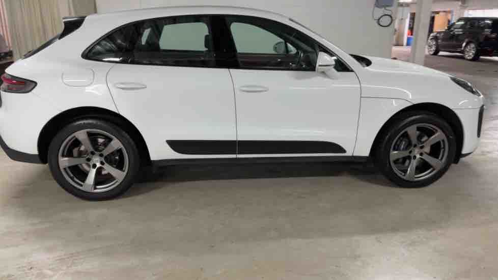 More views of Porsche Macan
