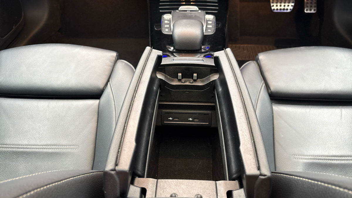 Mercedes-Benz CLA Image 25