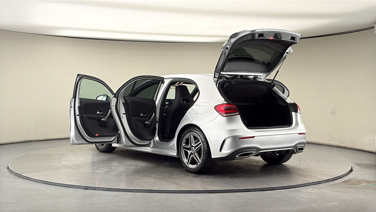 Mercedes-Benz A Class Image 23