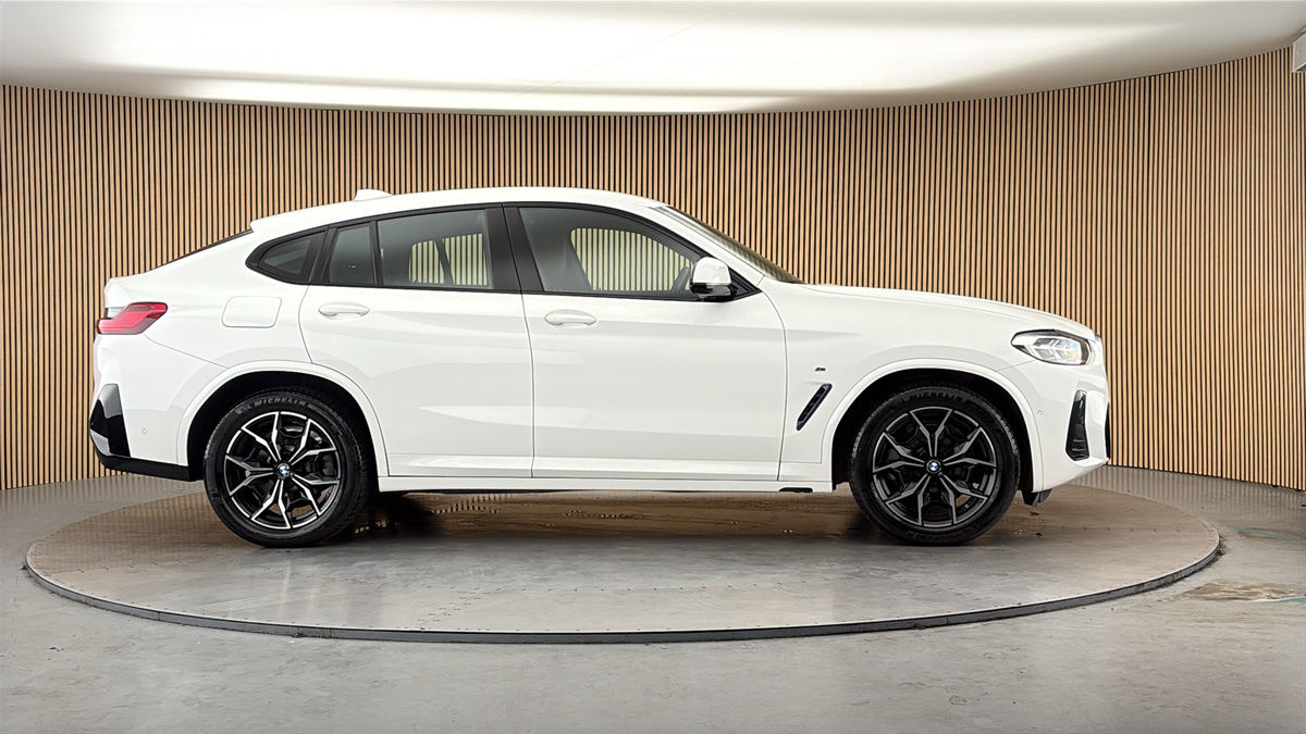 More views of BMW X4