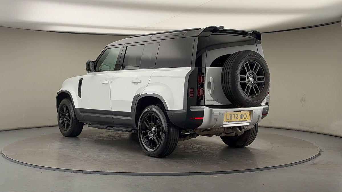 Land Rover Defender 110 Image 2