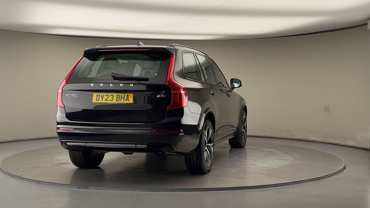 More views of Volvo XC90