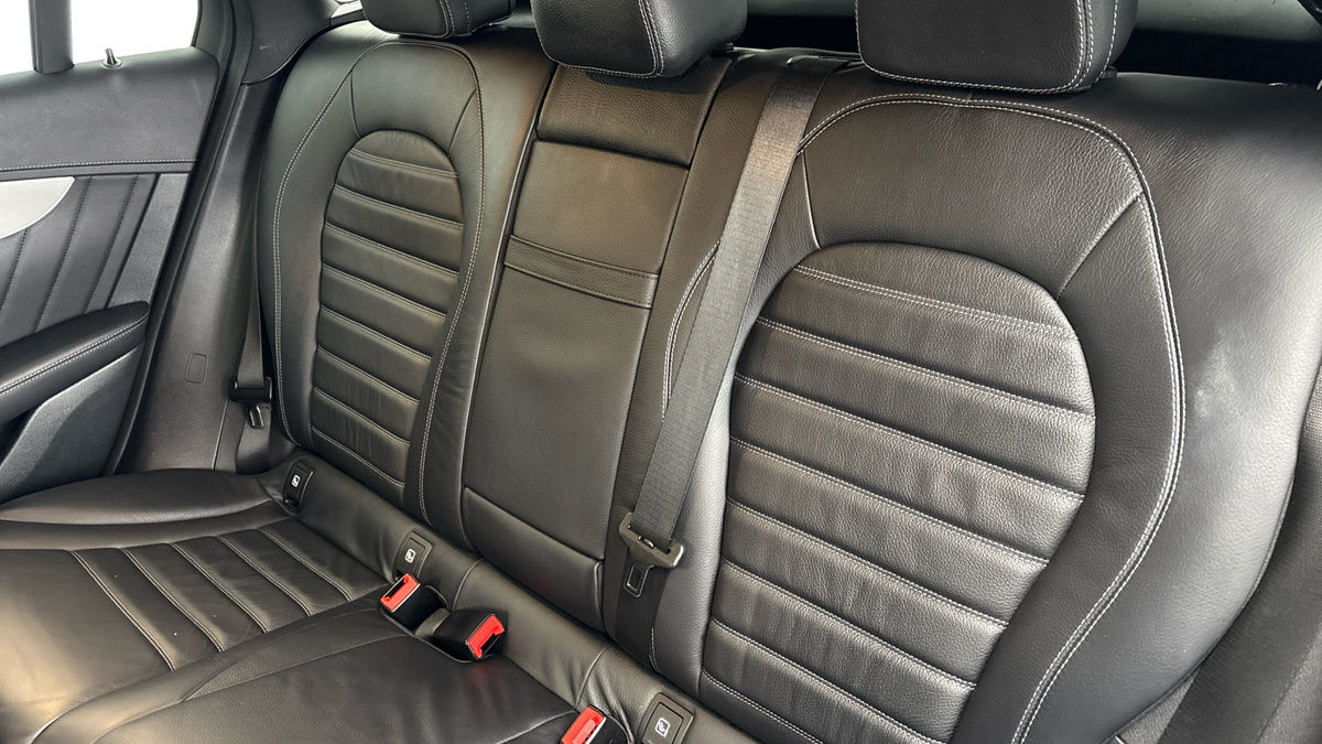 Mercedes-Benz GLC Image 8