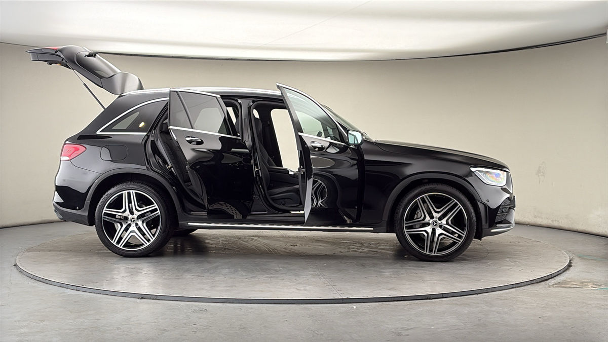 More views of Mercedes-Benz GLC