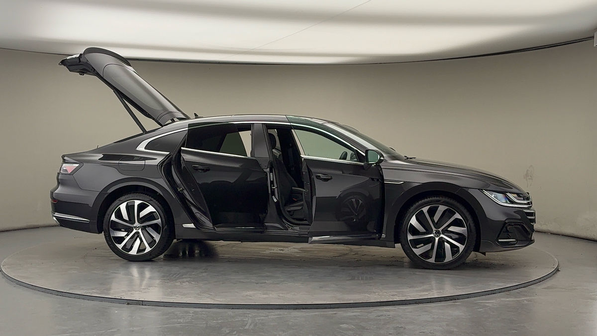 More views of Volkswagen Arteon