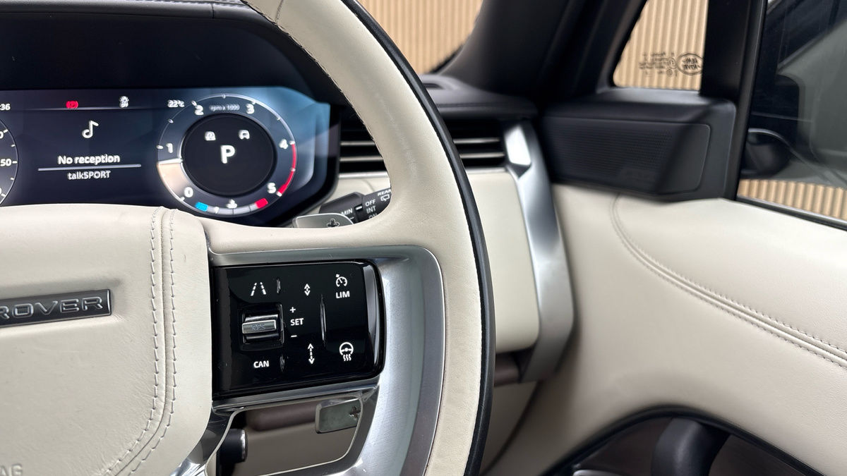 Land Rover Range Rover Image 14