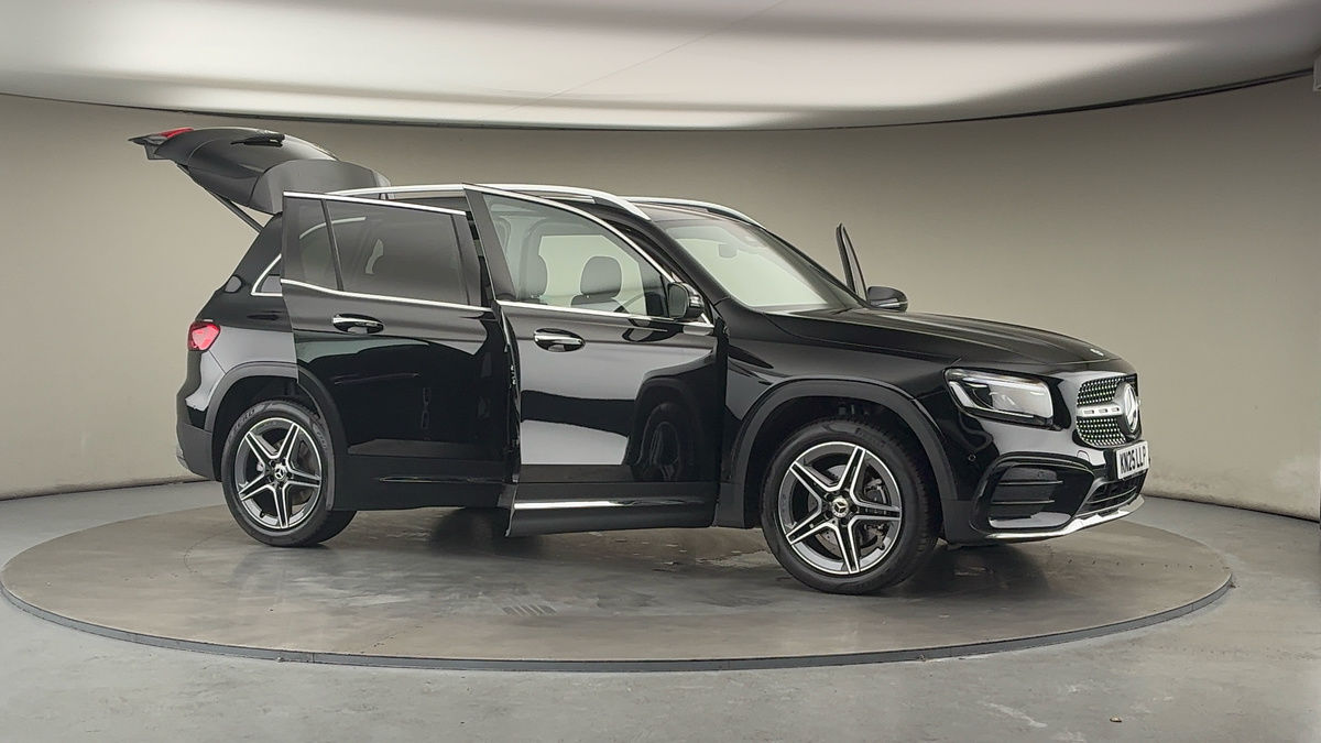 More views of Mercedes-Benz GLB