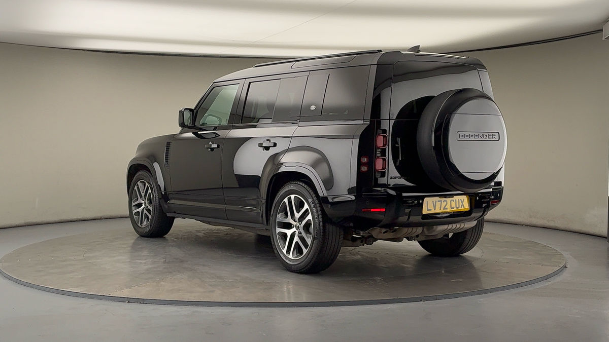 Land Rover Defender 110 Image 2