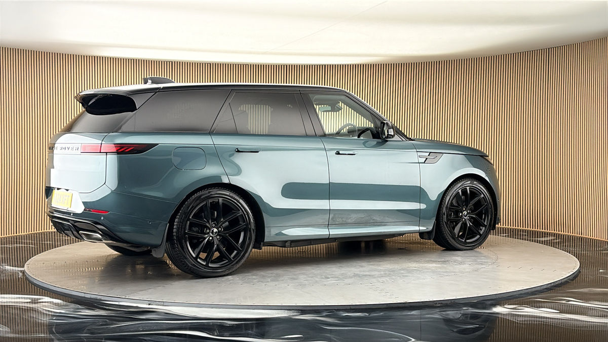 More views of Land Rover Range Rover Sport