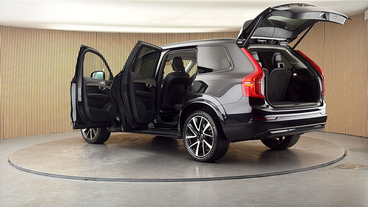 More views of Volvo XC90