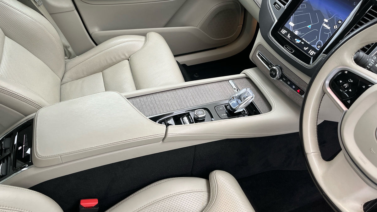 Volvo XC90 Image 18