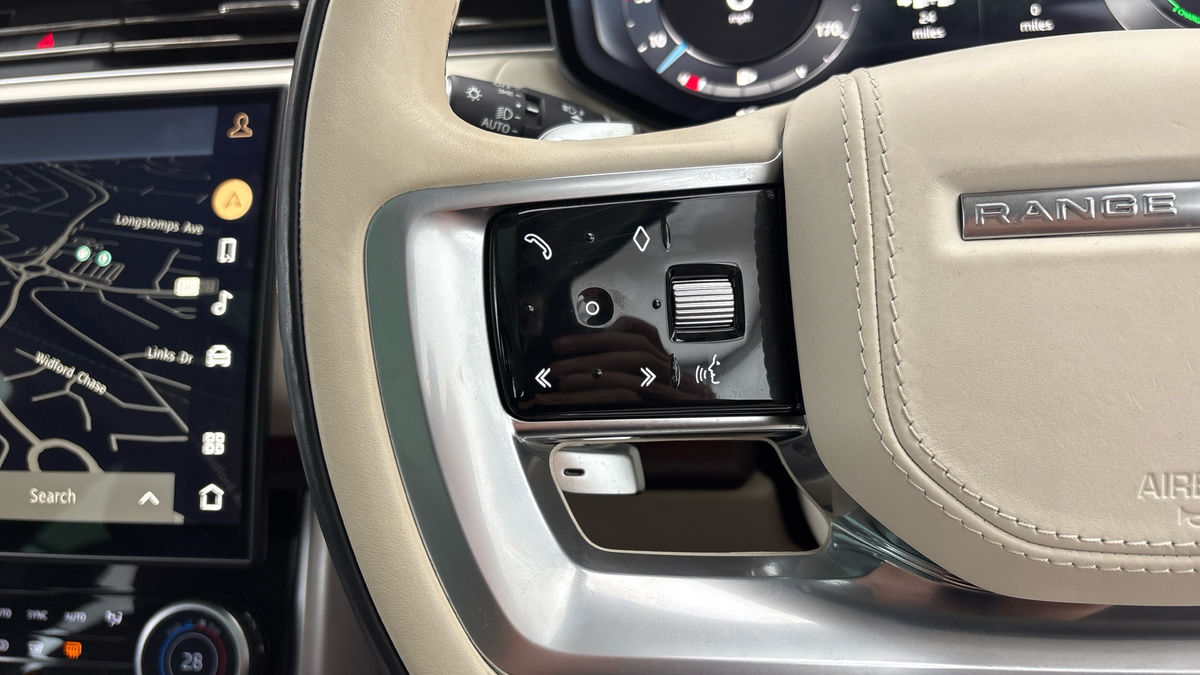 Land Rover Range Rover Image 13