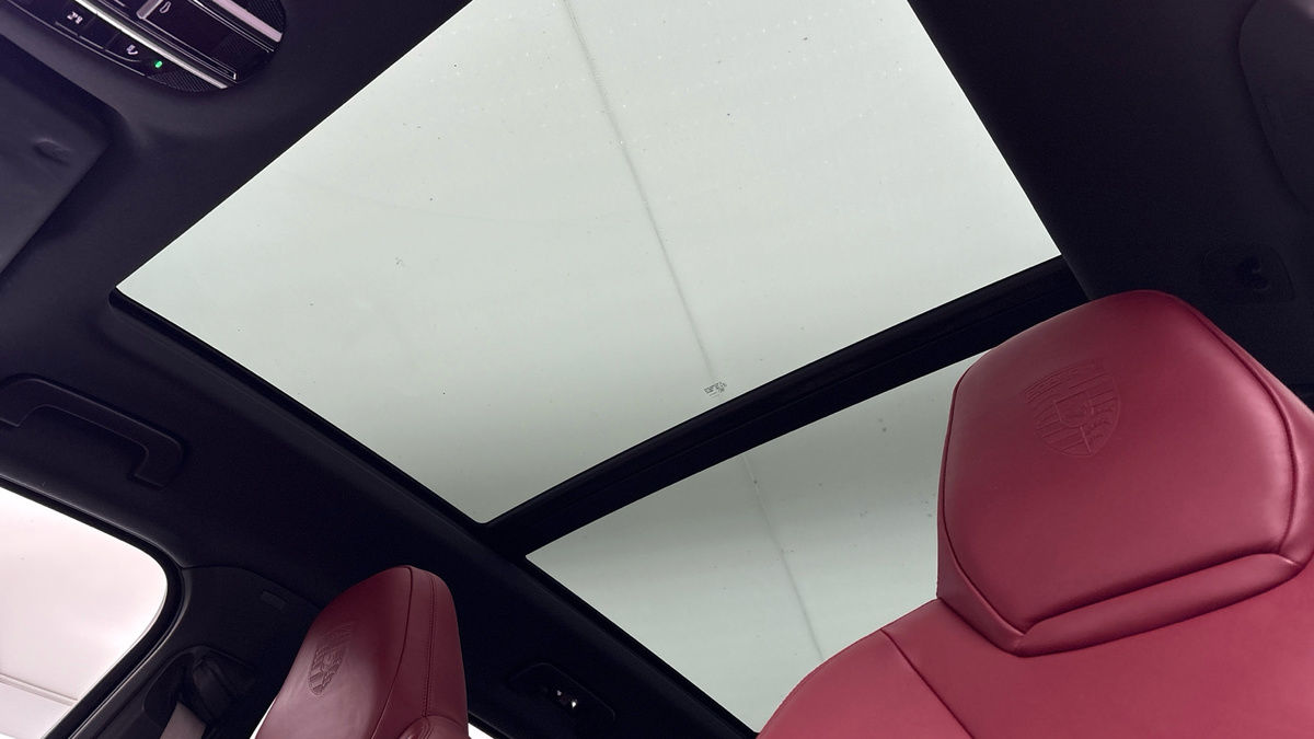 Porsche Cayenne Image 6