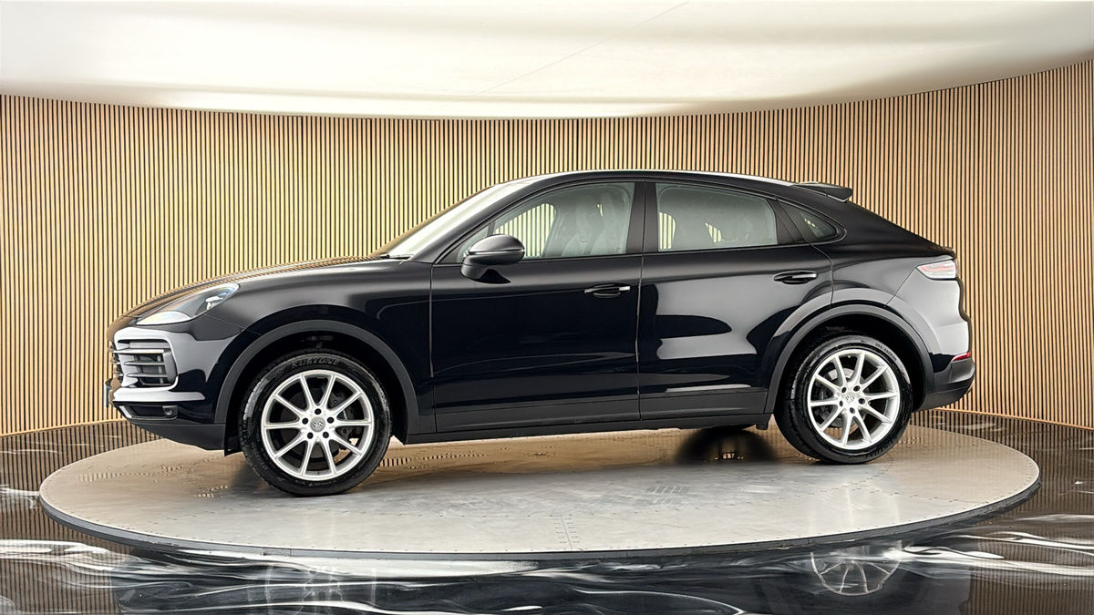 More views of Porsche Cayenne