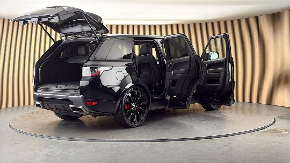 More views of Land Rover Range Rover Sport
