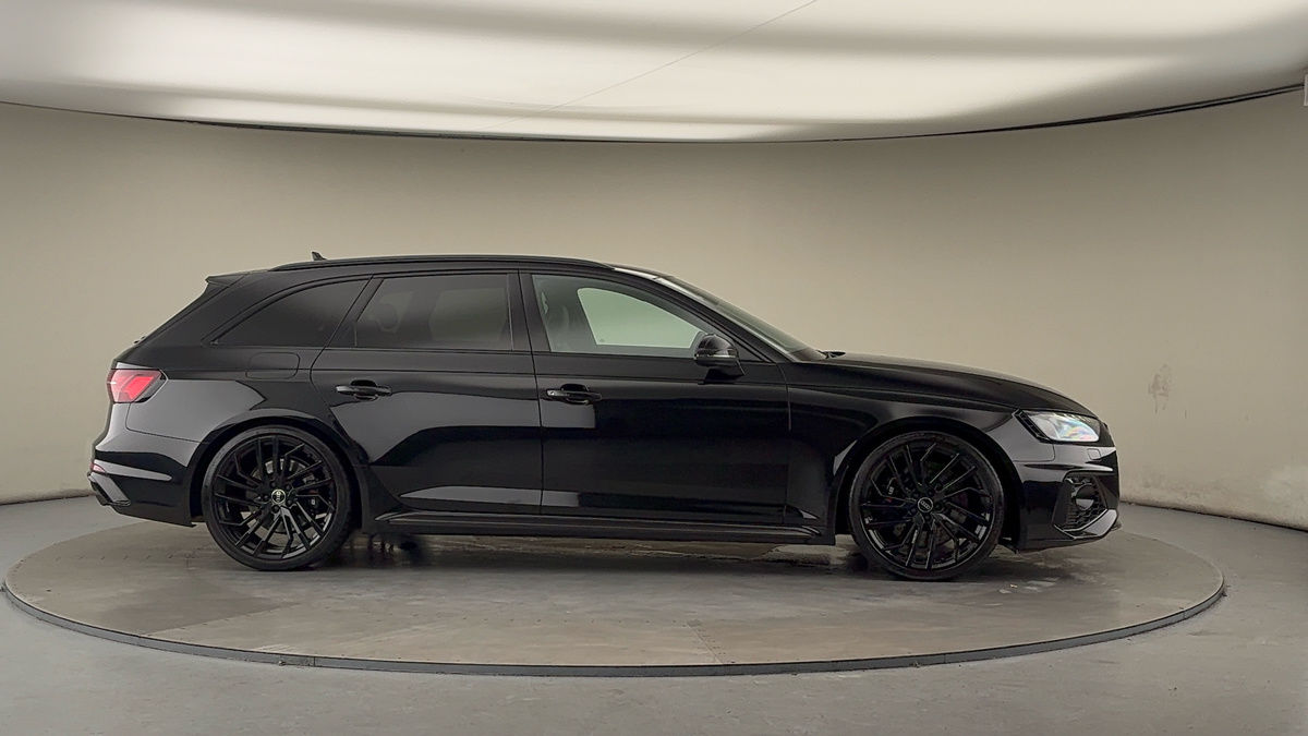 More views of Audi RS4 Avant